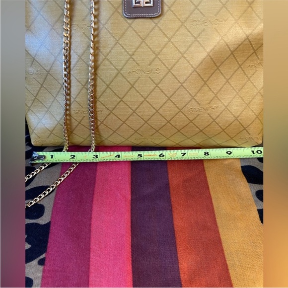 ❤️Givenchy crossbody / clutch. Yellow/ mustard color❤️ Missing chain. - Picture 8 of 8